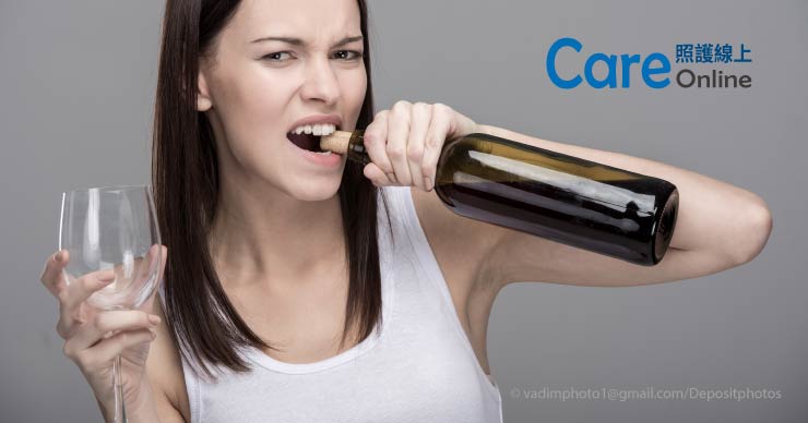 驚！過度喝酒對口腔牙齒影響超大！